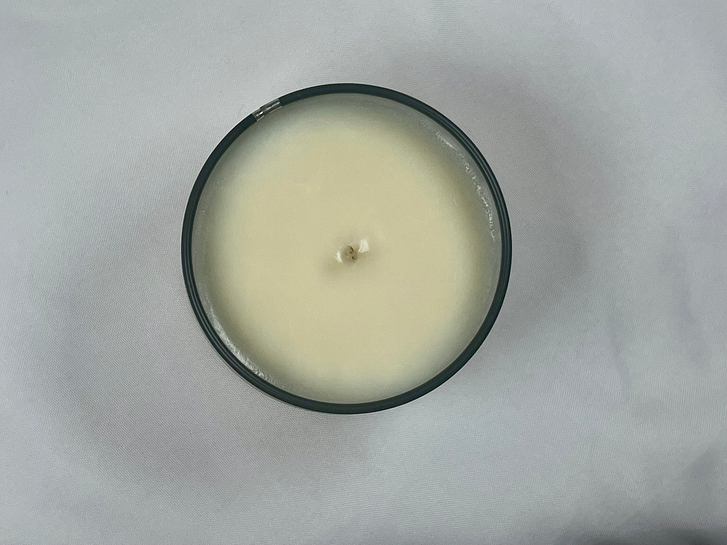 Sandalwood & Black Pepper 4oz Tin