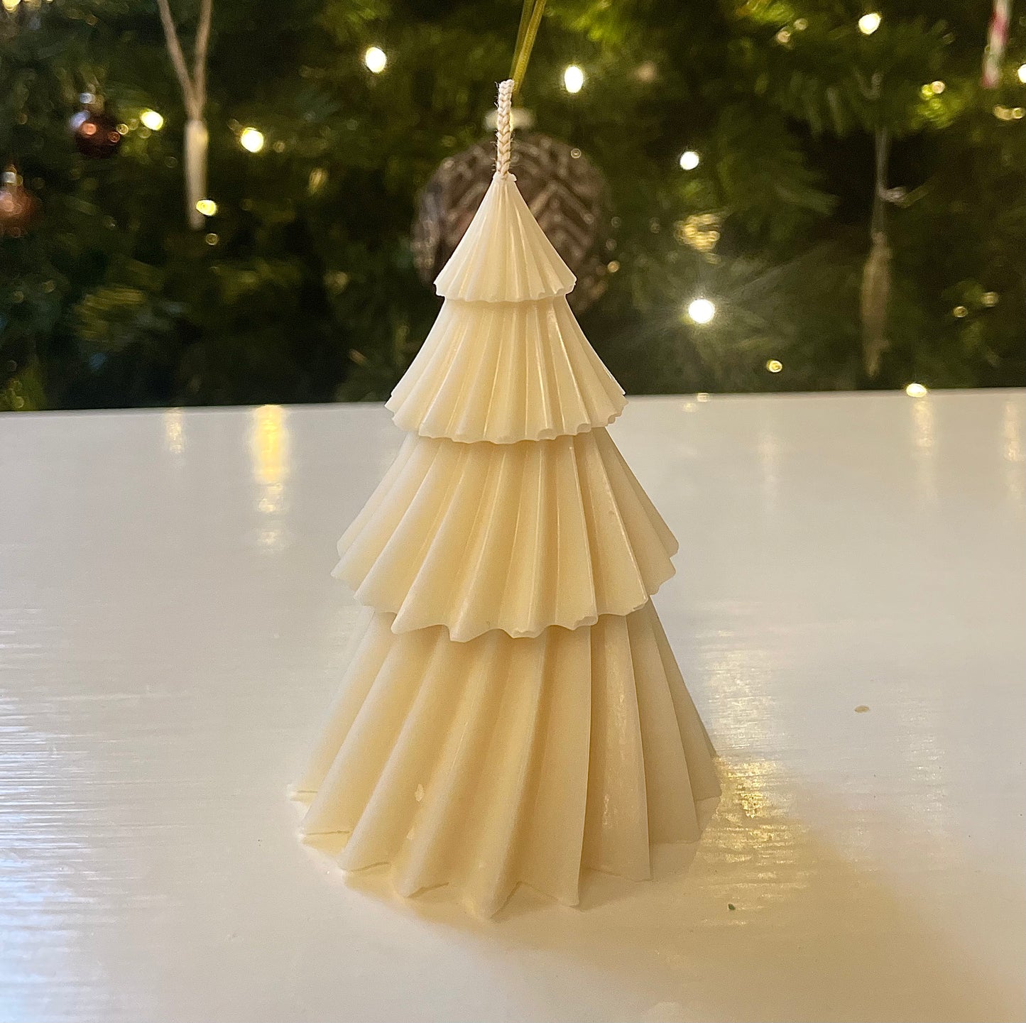 Small White Swirl Tree