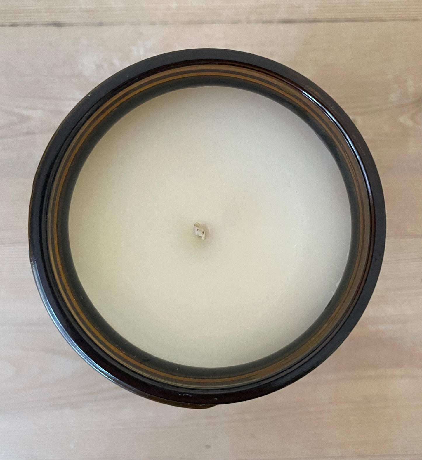 Cuban Tobacco & Oak Scented Jar Candle - The Whitby Candle Company